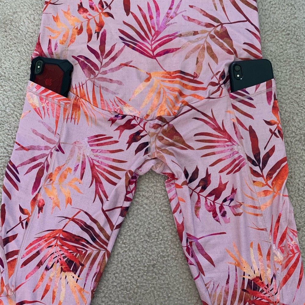 THREE SEASONS MATERNITY LEGGINGS - Picture 8 of 8